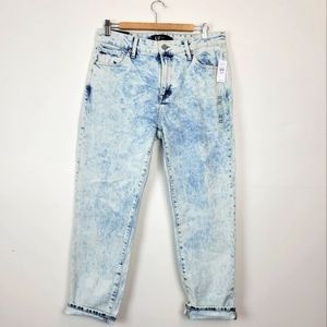 GAP | NWT Universal Slim Boyfriend Jeans